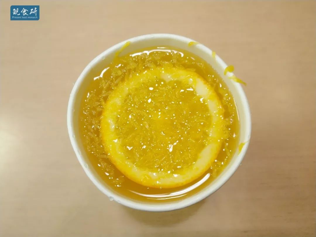 肯德基新热饮测评，类似冲泡橙汁的恋橙乌龙茶亦有特色