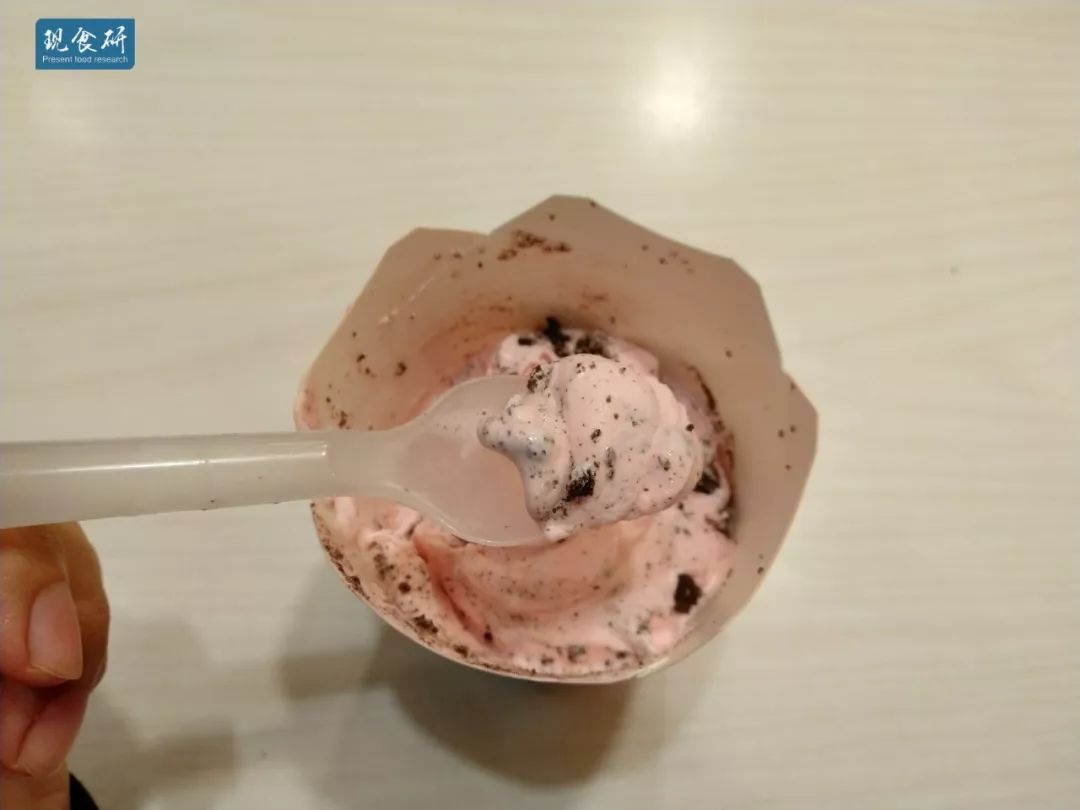 老夫的少女心...碎了，麦当劳樱花味麦旋风测评