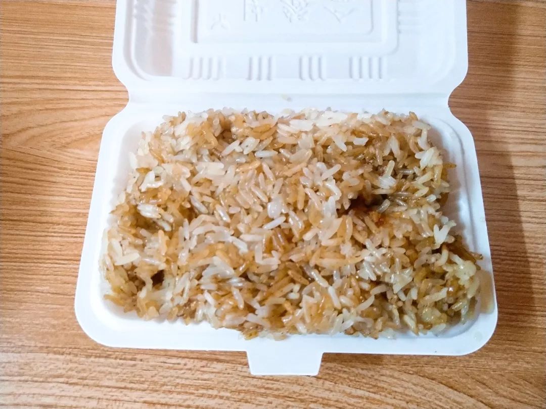 战胜名为被窝的恶魔，我这有名的早餐?肉蒸饭测评