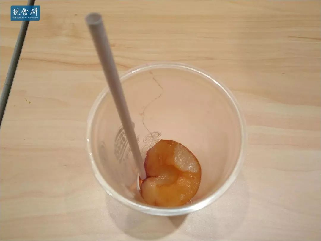 汉堡王新品测评，全靠同行衬托的葡萄雪梨大鲜萃茶