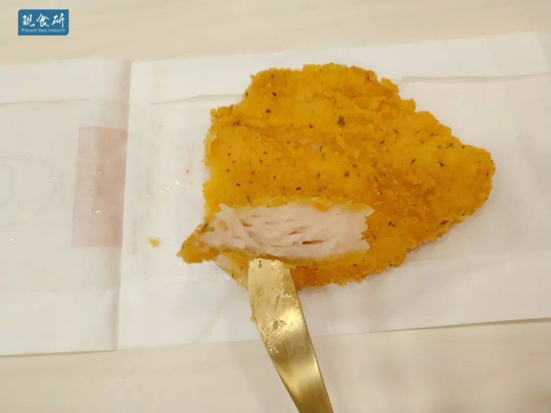 麦当劳限时10元鸡排，鲜香椒盐味那么大鸡排好吃么？