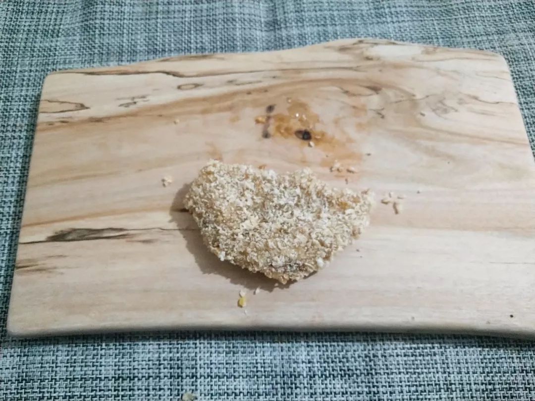 吃完会被飞碟带走哦（大误），华莱士飞碟牛肉酥测评
