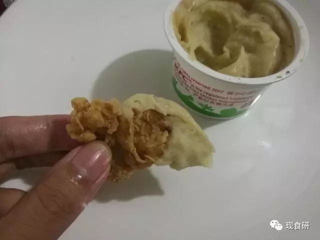 肯德基鸡米花与土豆泥同食，还能拯救鸡米花于水火么？