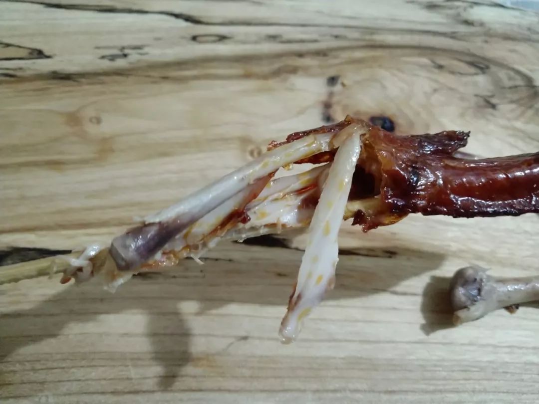 鹿晗带你吃鸡！肯德基新品朝天椒脆皮霸王翅