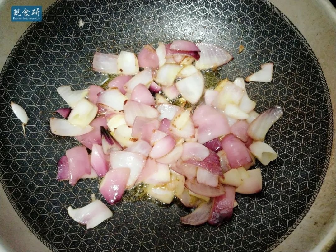 食欲不振，全身冰冷？这款暖身又开胃的汤可能是你冬季的救赎