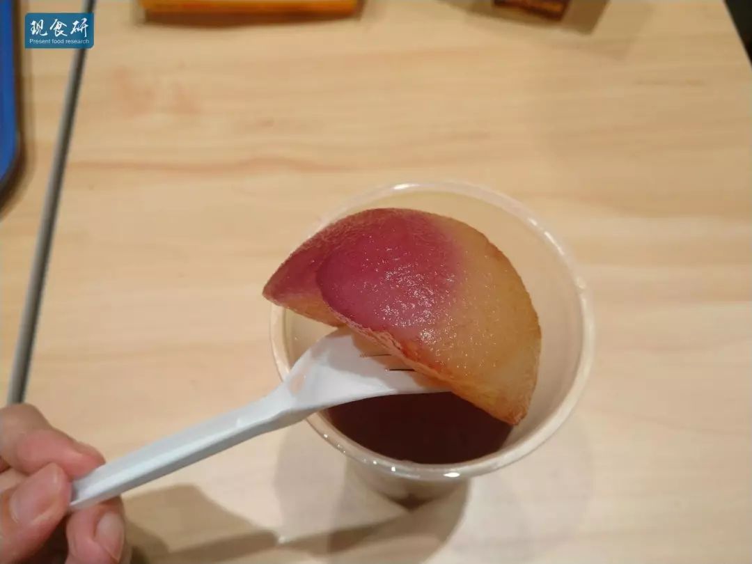 汉堡王新品测评，全靠同行衬托的葡萄雪梨大鲜萃茶
