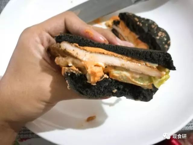 谢霆锋代言的麦当劳汉堡，味道如何