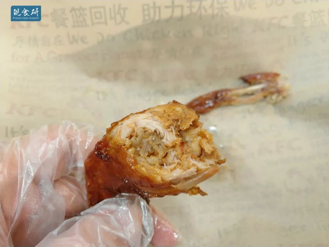 肯德基对小龙虾完全魔愣了！新品小龙虾糯米翅会好吃么