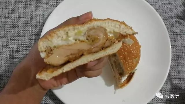 麦当劳经典麦辣鸡腿汉堡 “可爱”的汉堡 现食研测评
