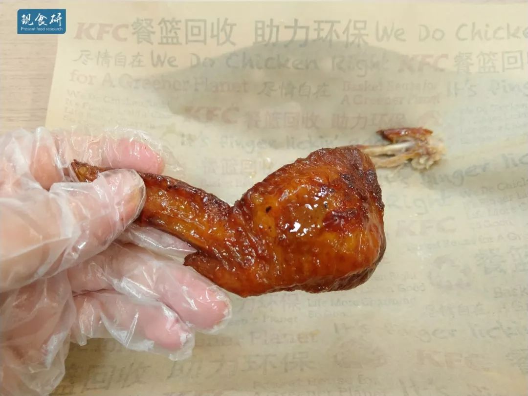 肯德基对小龙虾完全魔愣了！新品小龙虾糯米翅会好吃么