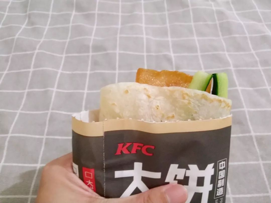 中餐馆子肯德基？肯德基早餐新品大饼卷万物测评