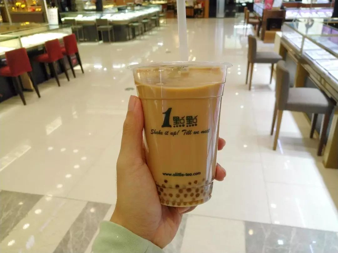 奶茶味道哪家强？coco、一点点、沪上阿姨三家测评对比