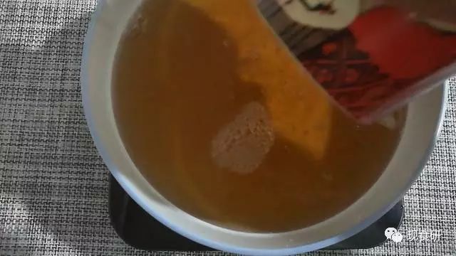 麦当劳柠檬红茶味饮料测评 冰红茶加凉白开？现食研吐槽