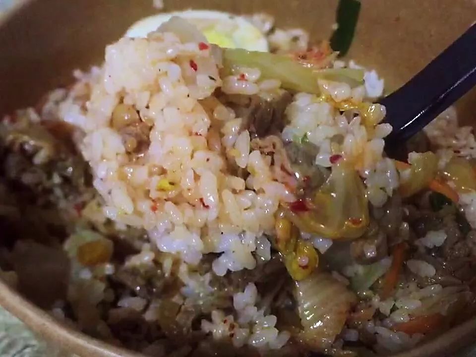 17元的德克士韩式泡菜肥牛饭，比KFC的鸡块饭好吃太多！