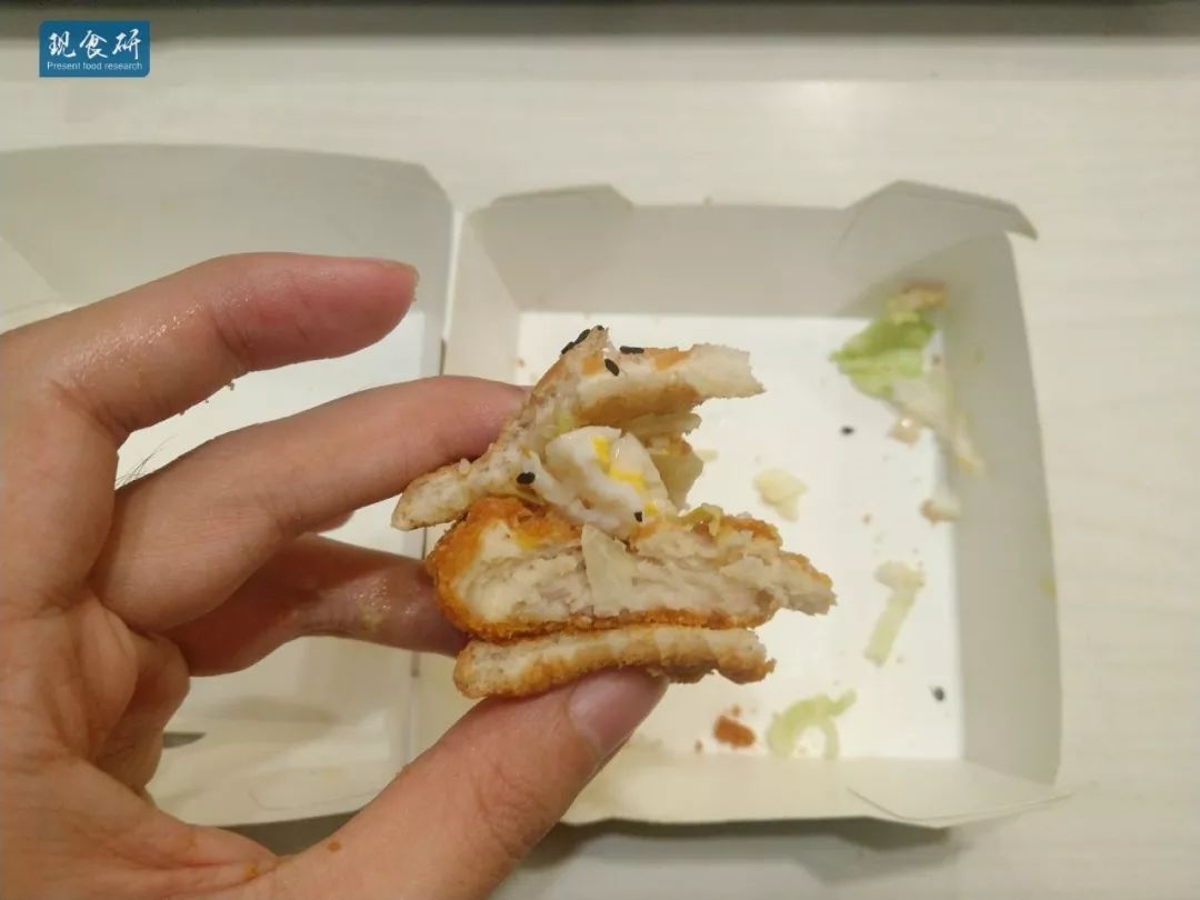麦当劳新品测评，听起来似乎很柔弱的金枝玉叶堡味道如何？