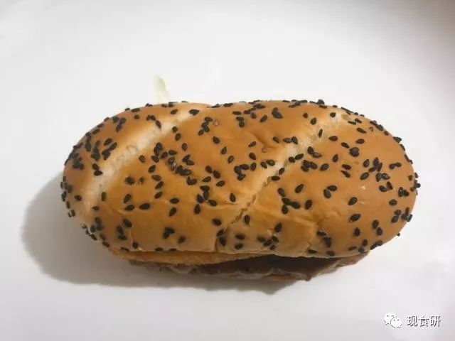 麦当劳的正义联盟，新品蝙蝠侠堡味道如何