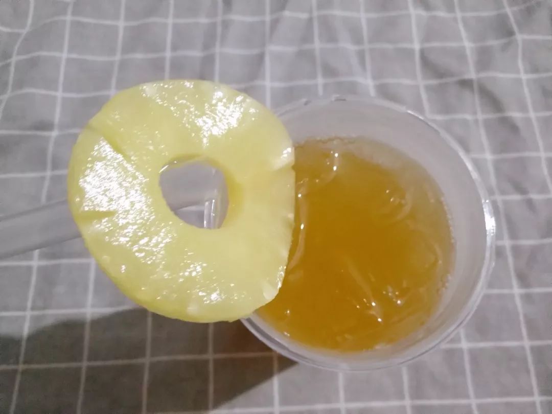 类似果啤跑气了的味道？麦当劳大菠浪水果茶测评