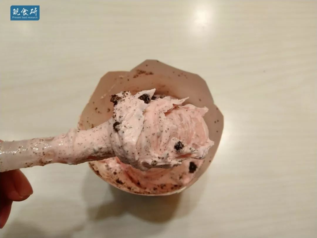 老夫的少女心...碎了，麦当劳樱花味麦旋风测评