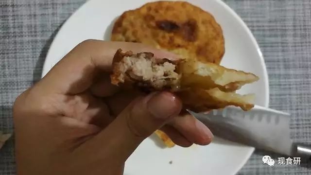 沉淀21年时光的美味大饼 每天卖出近千张 安工大饼体验报告