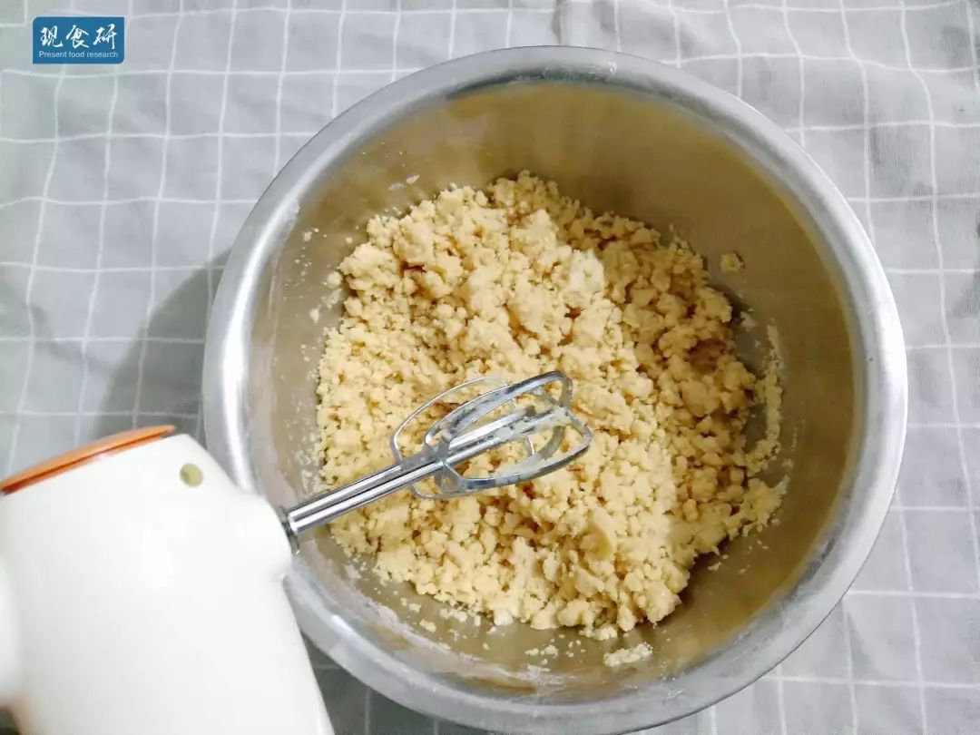 明年中秋想要自己做月饼嘛？鲲教你超简单做出普通以上的月饼