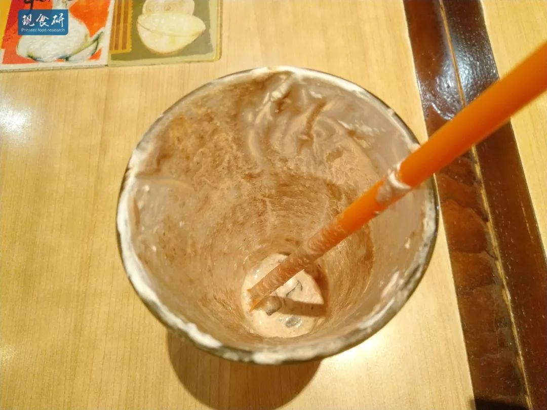 肥宅快乐水也要puls+起来，必胜客雪糕黑天使测评