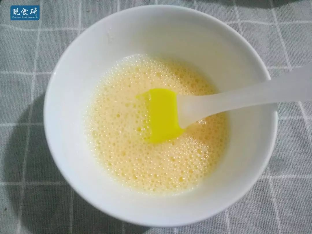 明年中秋想要自己做月饼嘛？鲲教你超简单做出普通以上的月饼